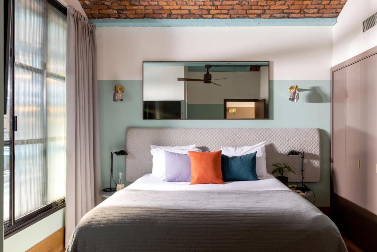One Bedroom Apartment