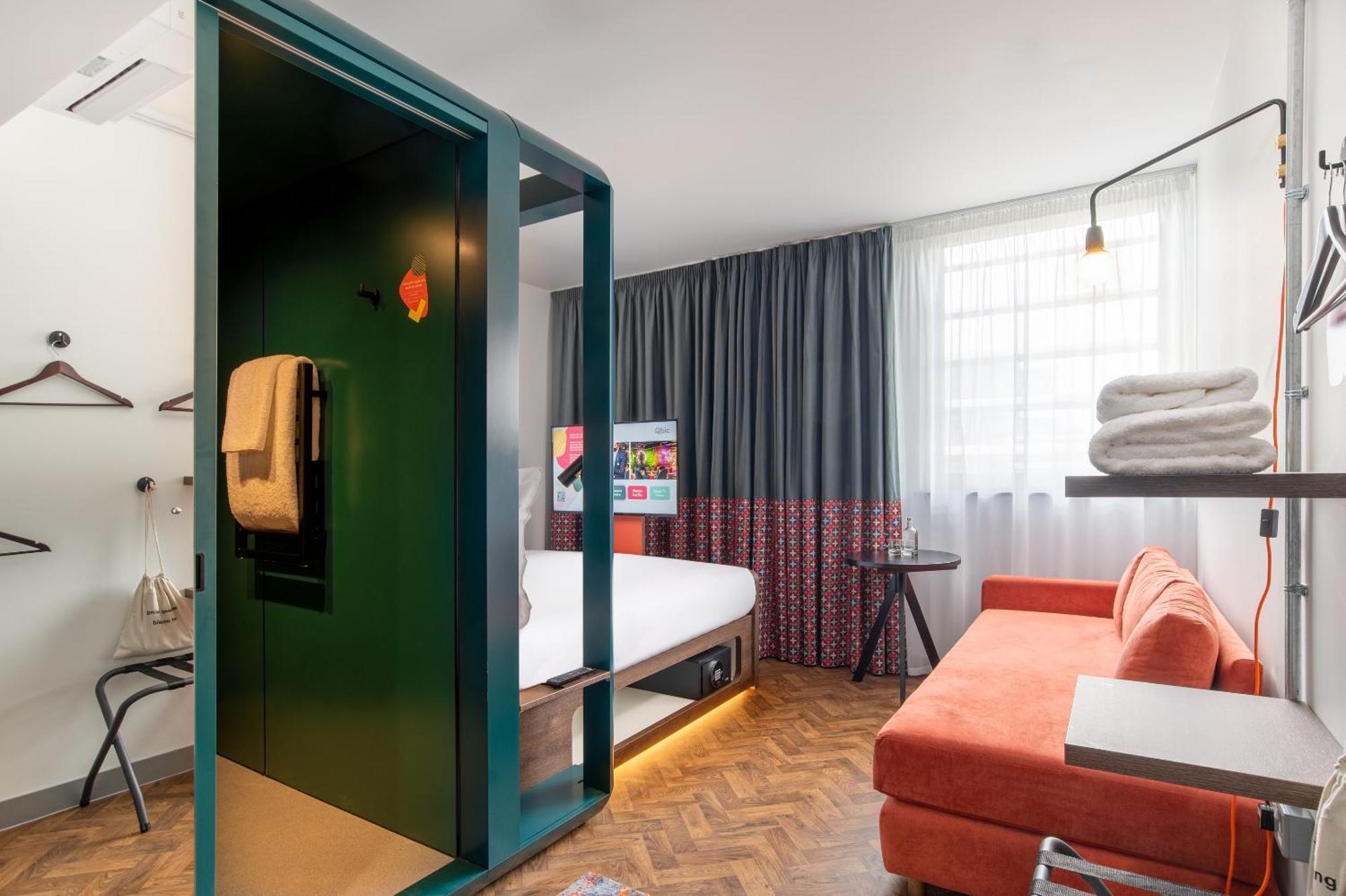 Premium King Room