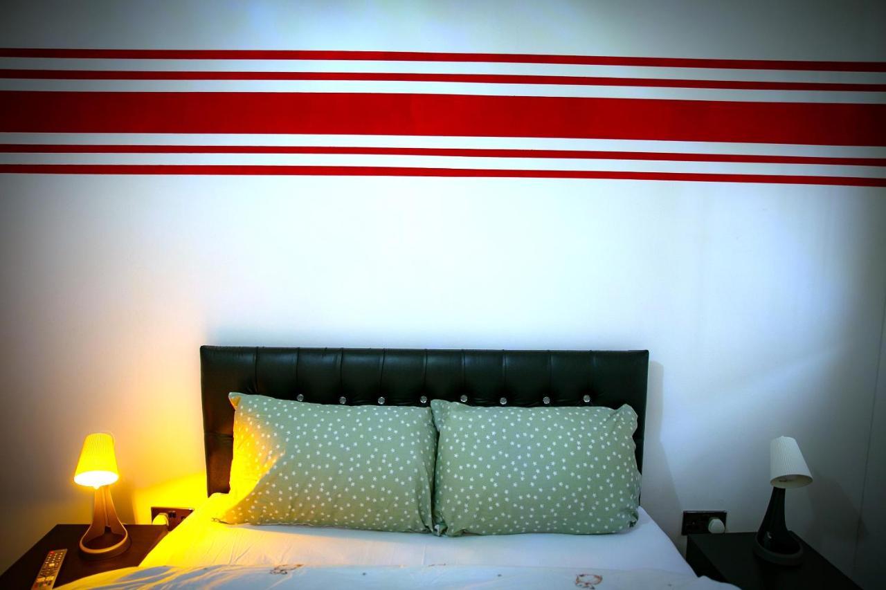Standard Double Room with Shared Bathroom
