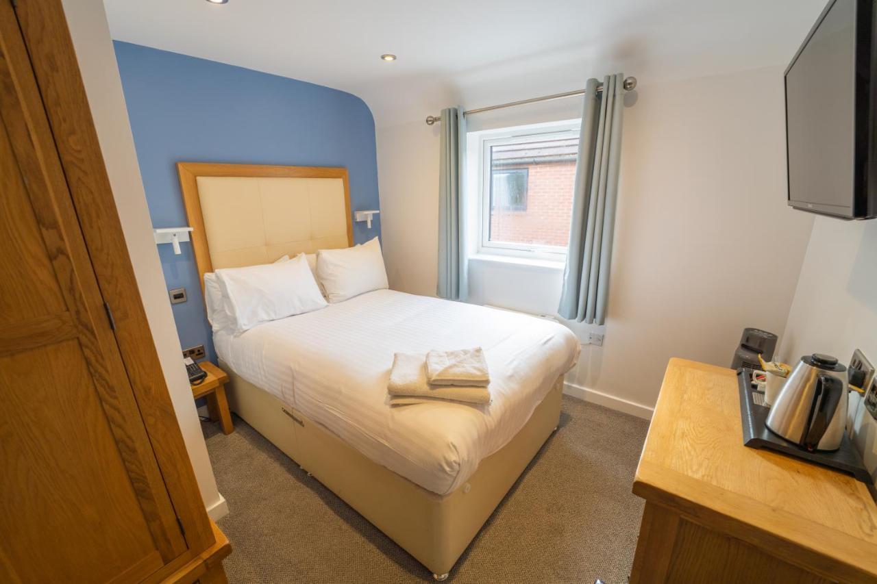 Small Double Room,1364287232:JPEG