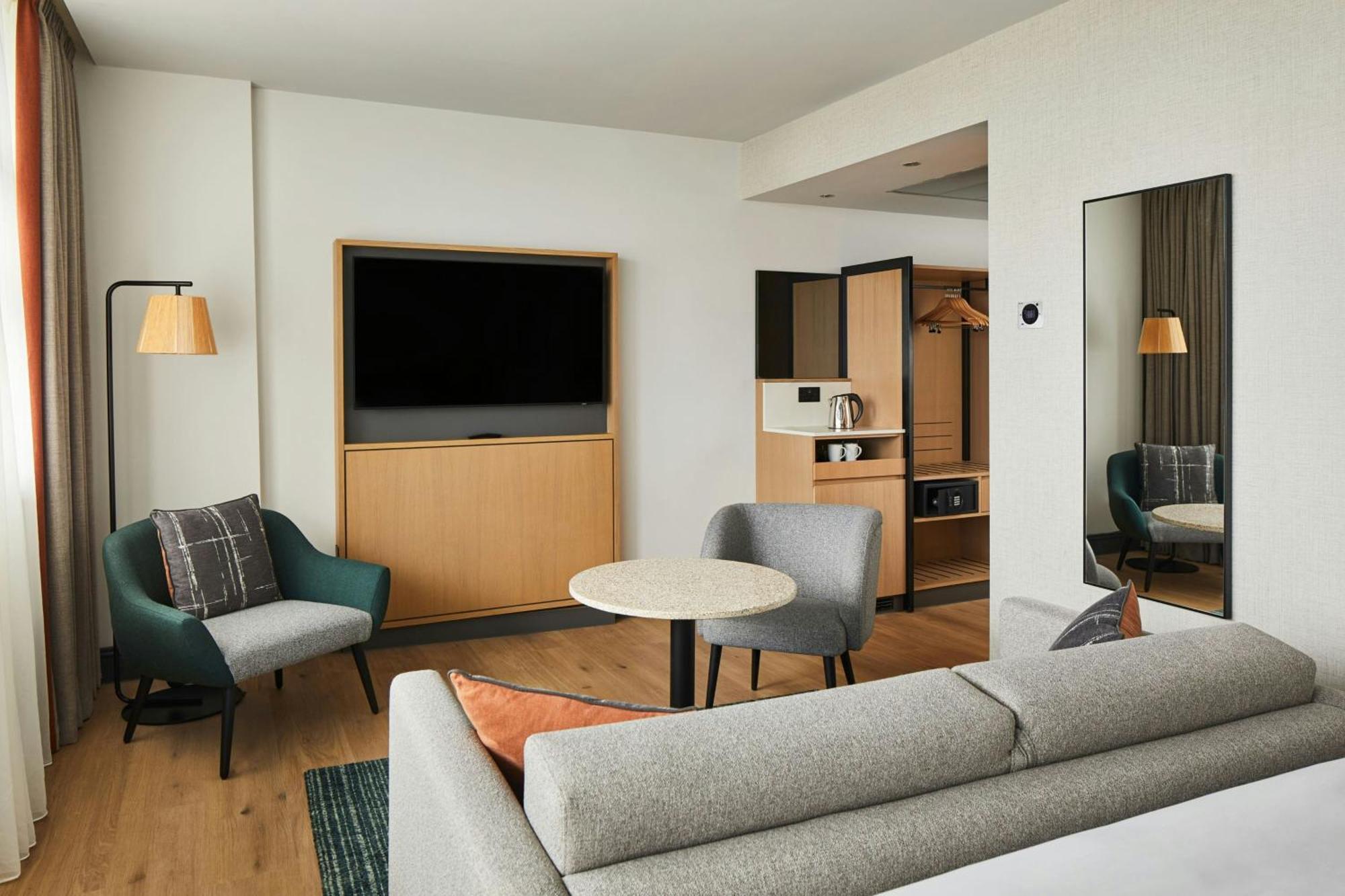 Deluxe Double Room,1643138606:JPEG