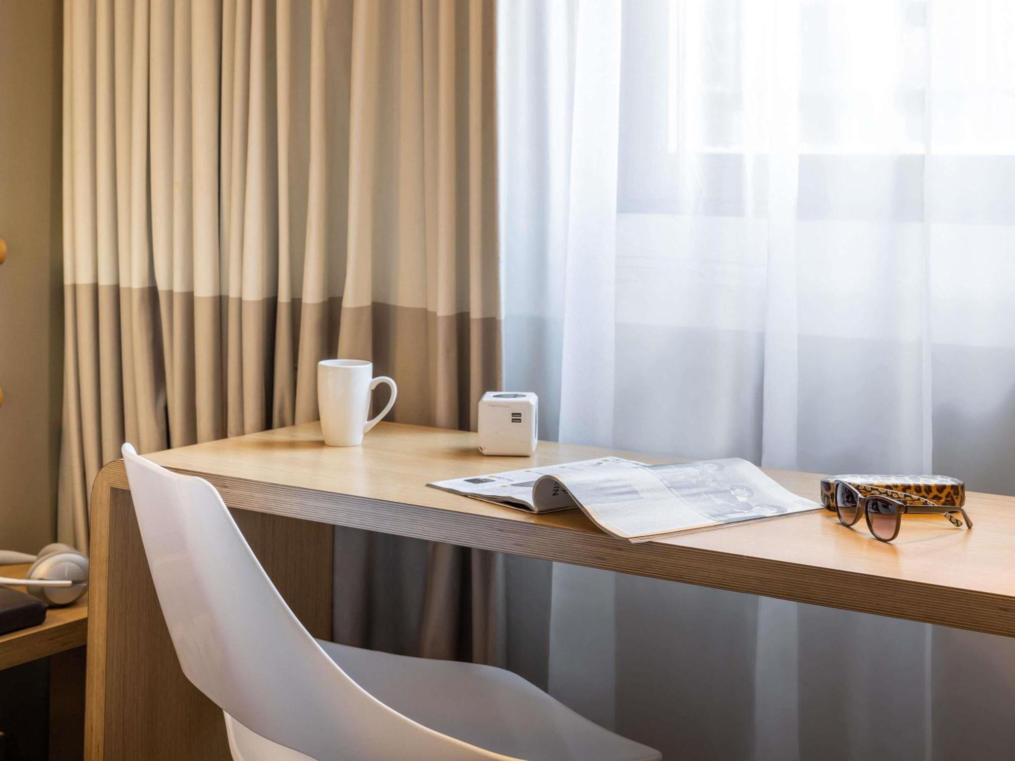 Double Sweet Room by Ibis