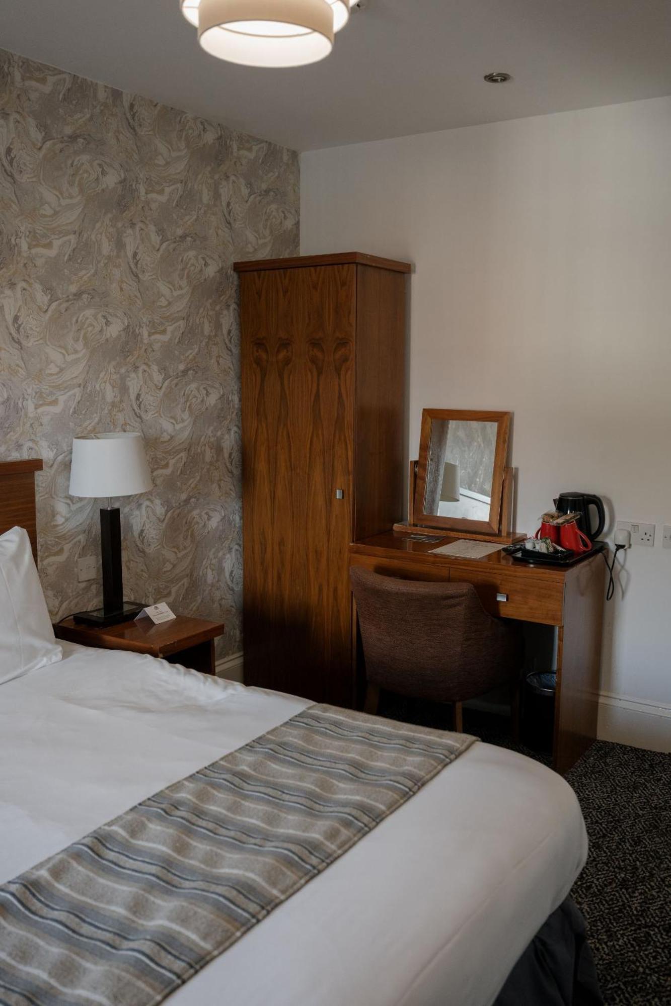 Double Room,1733408613:JPEG