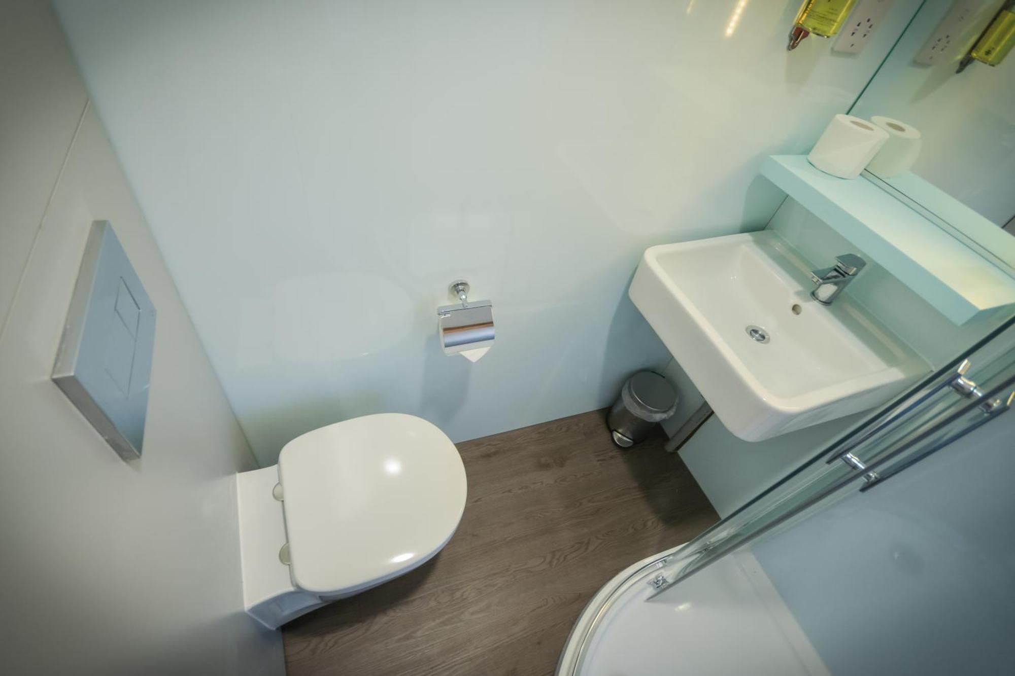 Lower Ground Double Room Window