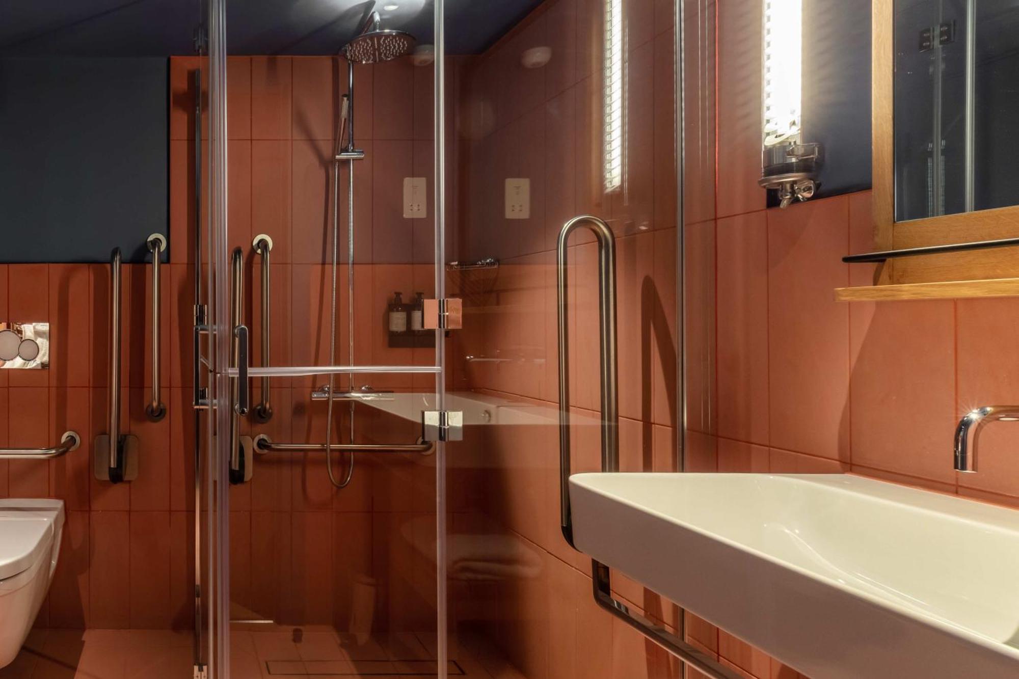 Locke Studio Accessible Twin