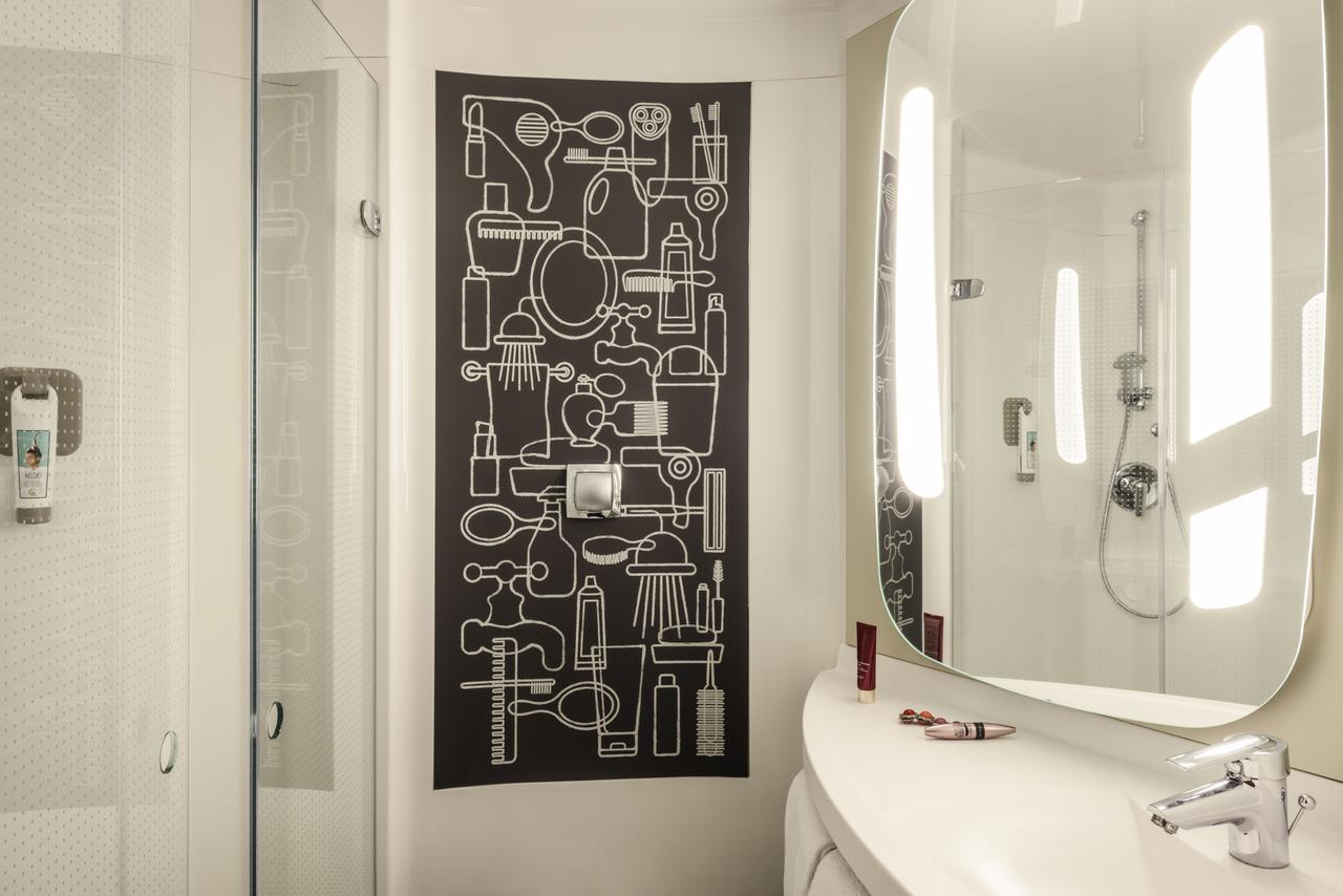 Double Sweet Room by Ibis