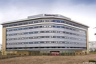 Premier Inn Manchester Airport Runger Lane South-1