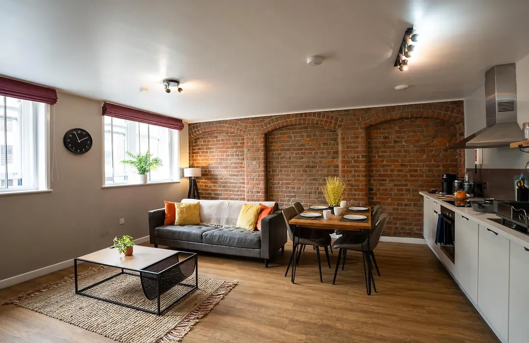 High Street Town House-1