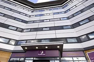 Premier Inn Manchester Airport Runger Lane South-3