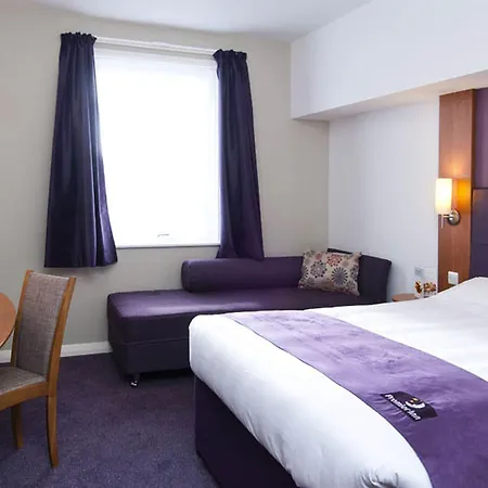 Premier Inn Manchester City-3