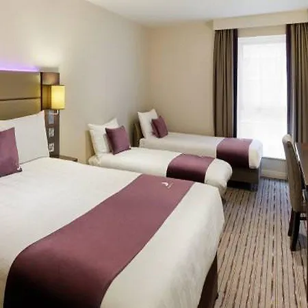Premier Inn Manchester City-3