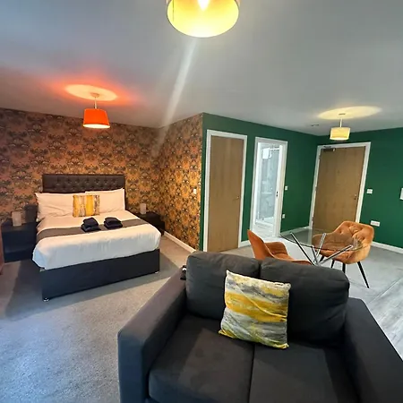 Beehosting Adelphi Wharf Apartments-3