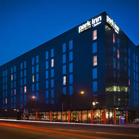 Radisson Hotel Manchester City Centre, A Verified Net Zero Hotel-2