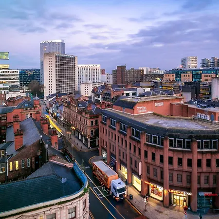 YOTEL Manchester Deansgate-3