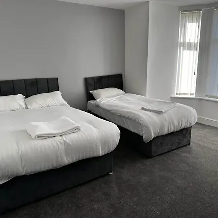 Oyo Cheetham Hill Guest House-3