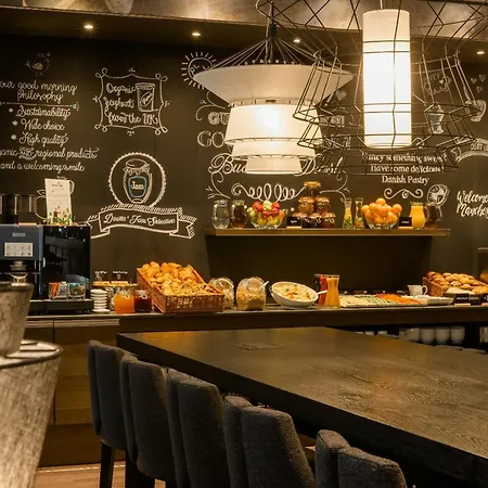 Motel One Manchester-Royal Exchange-2