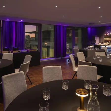 Doubletree By Hilton Manchester Piccadilly-3