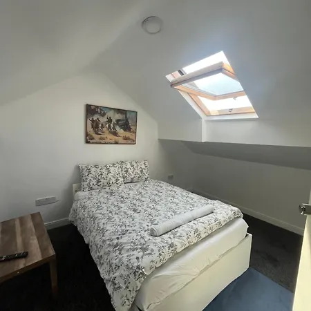 Eva Lodges-2