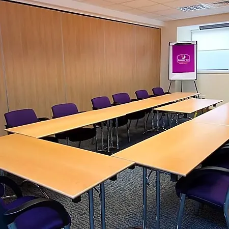 Premier Inn Manchester City-3