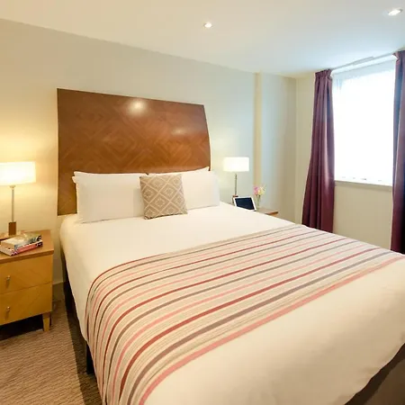 Premier Suites Manchester-2