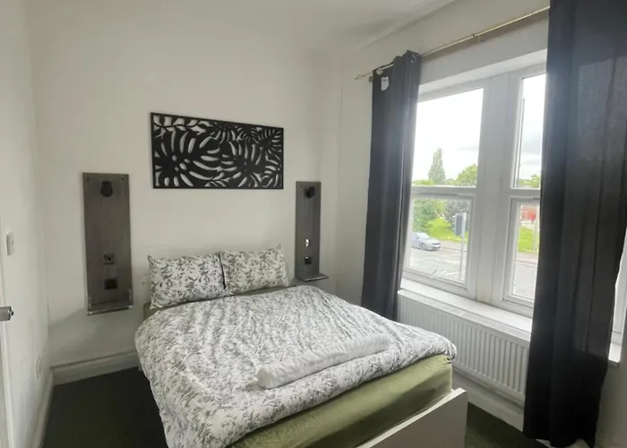 Eva Lodges Manchester
