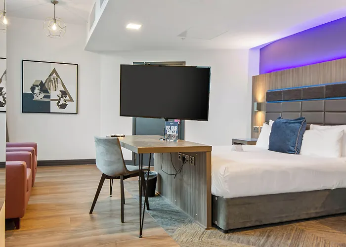 Roomzzz Manchester Victoria