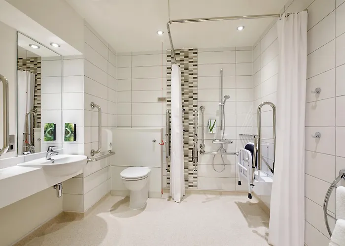 Premier Inn Manchester - Heaton Park